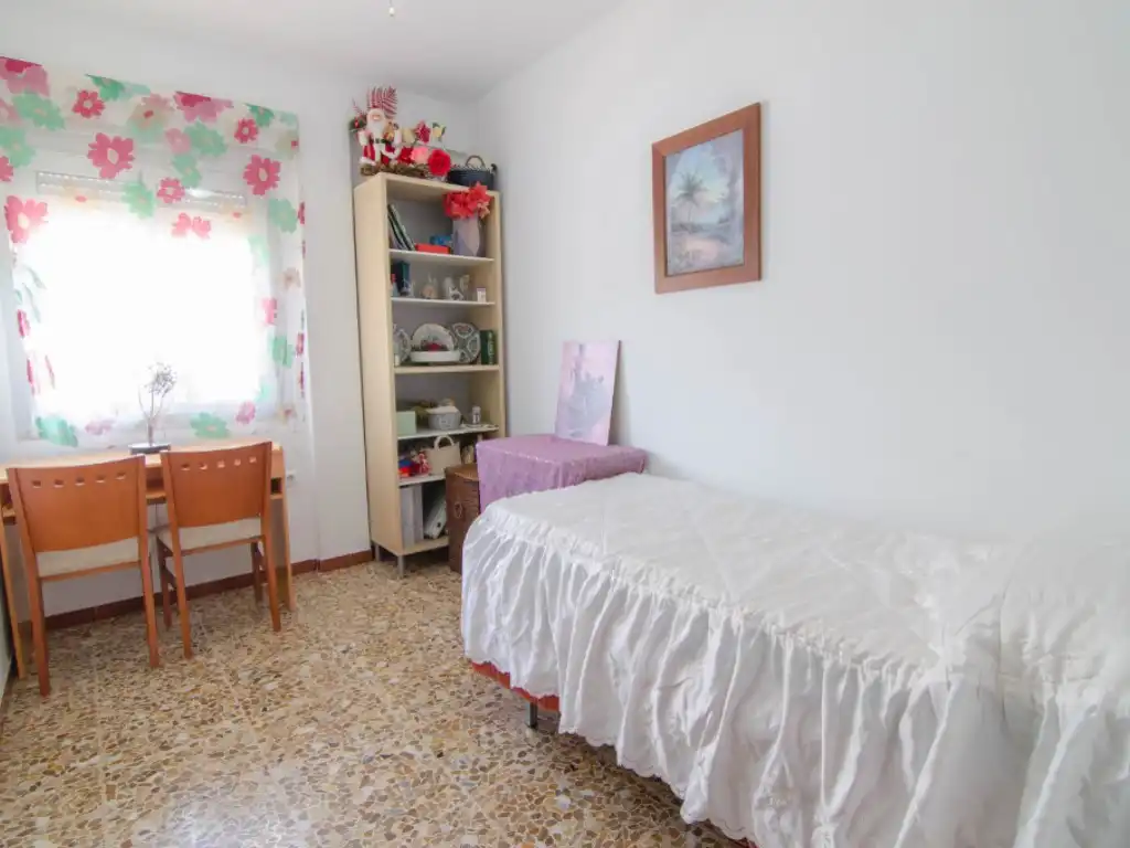 Dormitori de Casa o xalet en venda en La Rinconada