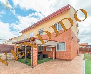 Exterior view of House or chalet for sale in Cubas de la Sagra  with Air Conditioner, Heating and Private garden