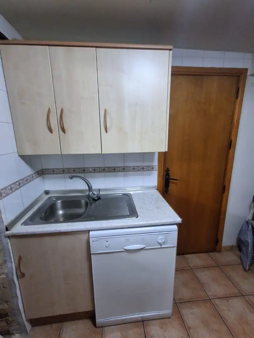 Cocina de Casa adosada en venta en Eslava con Calefacción, Terraza y Amueblado