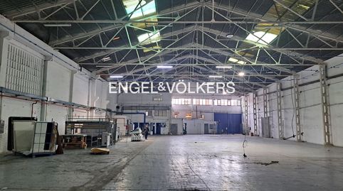 Foto 2 von Fabrikhallen zum Verkauf in Sant Josep, L'Hospitalet de Llobregat