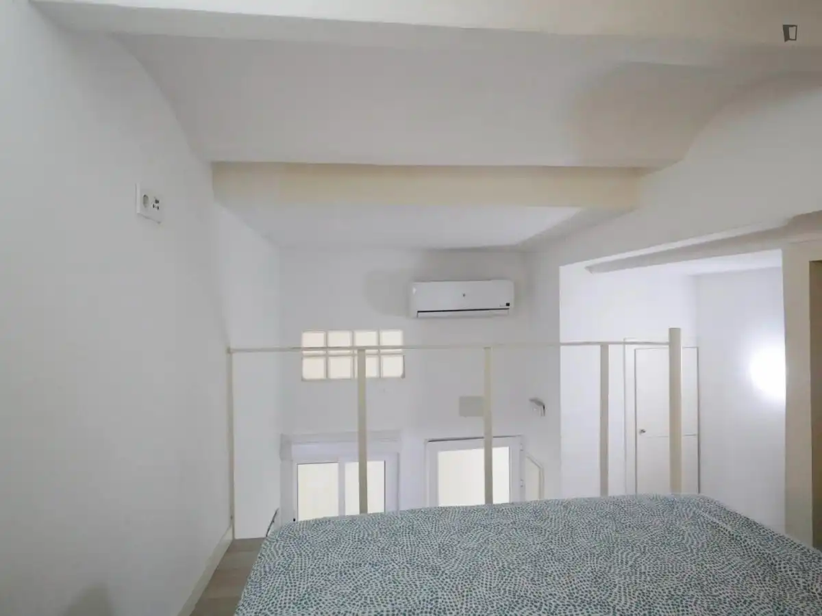 Study for rent in Pradolongo