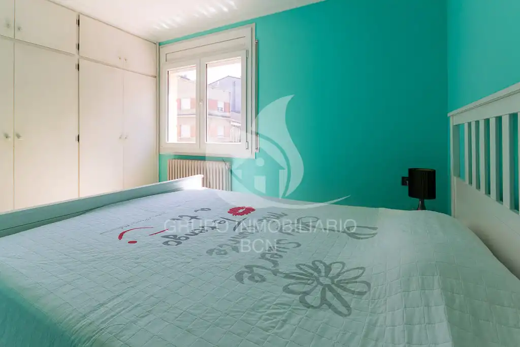 Bedroom of Houses for sale in Montcada i Reixac  with Air Conditioner, Heating and Terrace