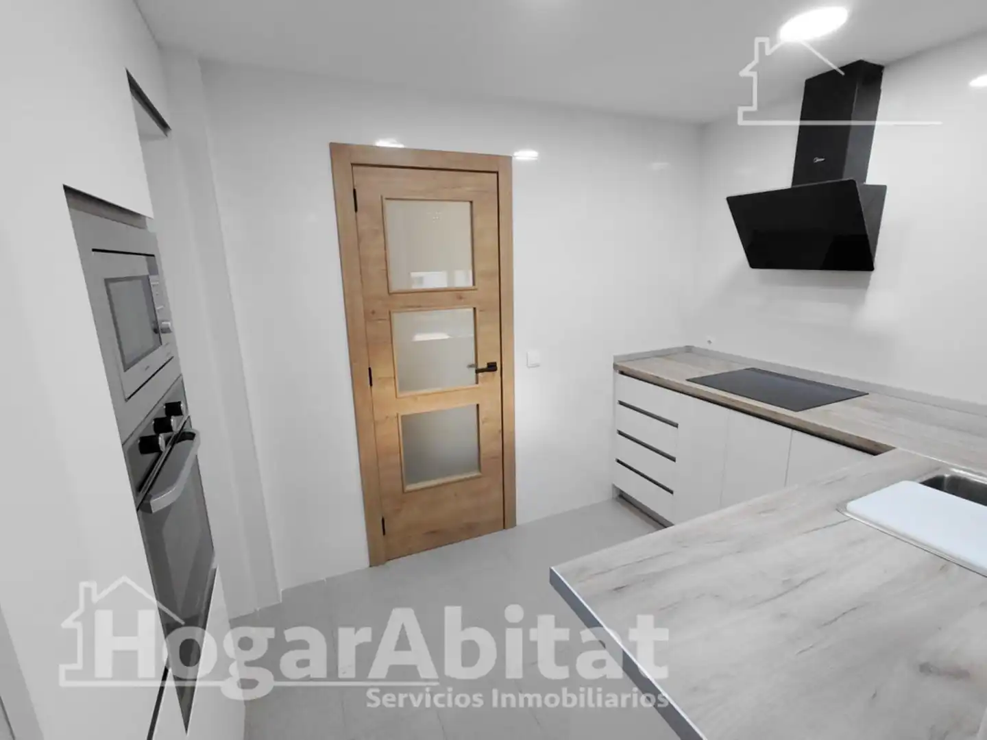 Flat with lift for sale in Calle JUAN DE JUANES, imagen 7
