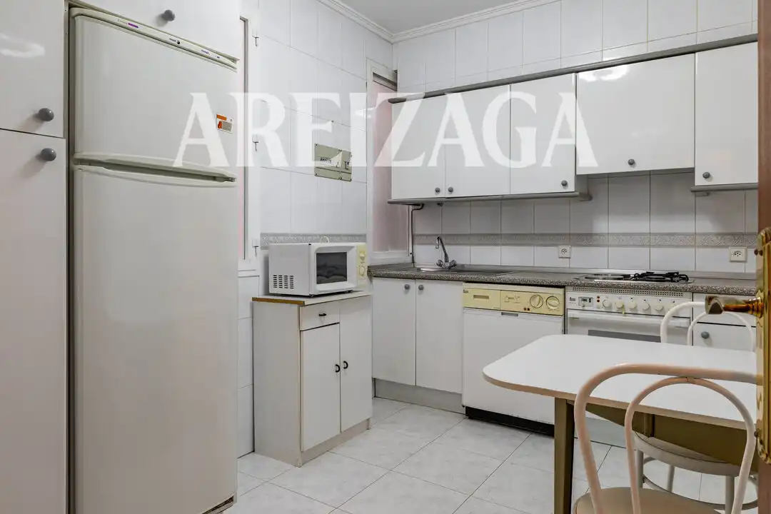 Kitchen of Flat for sale in Donostia - San Sebastián   with Heating