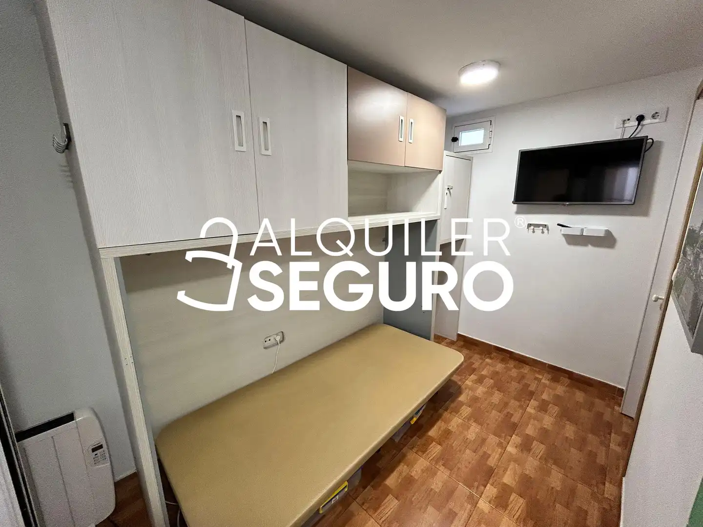 Habitación de Estudio de alquiler en Madrid con Amueblado