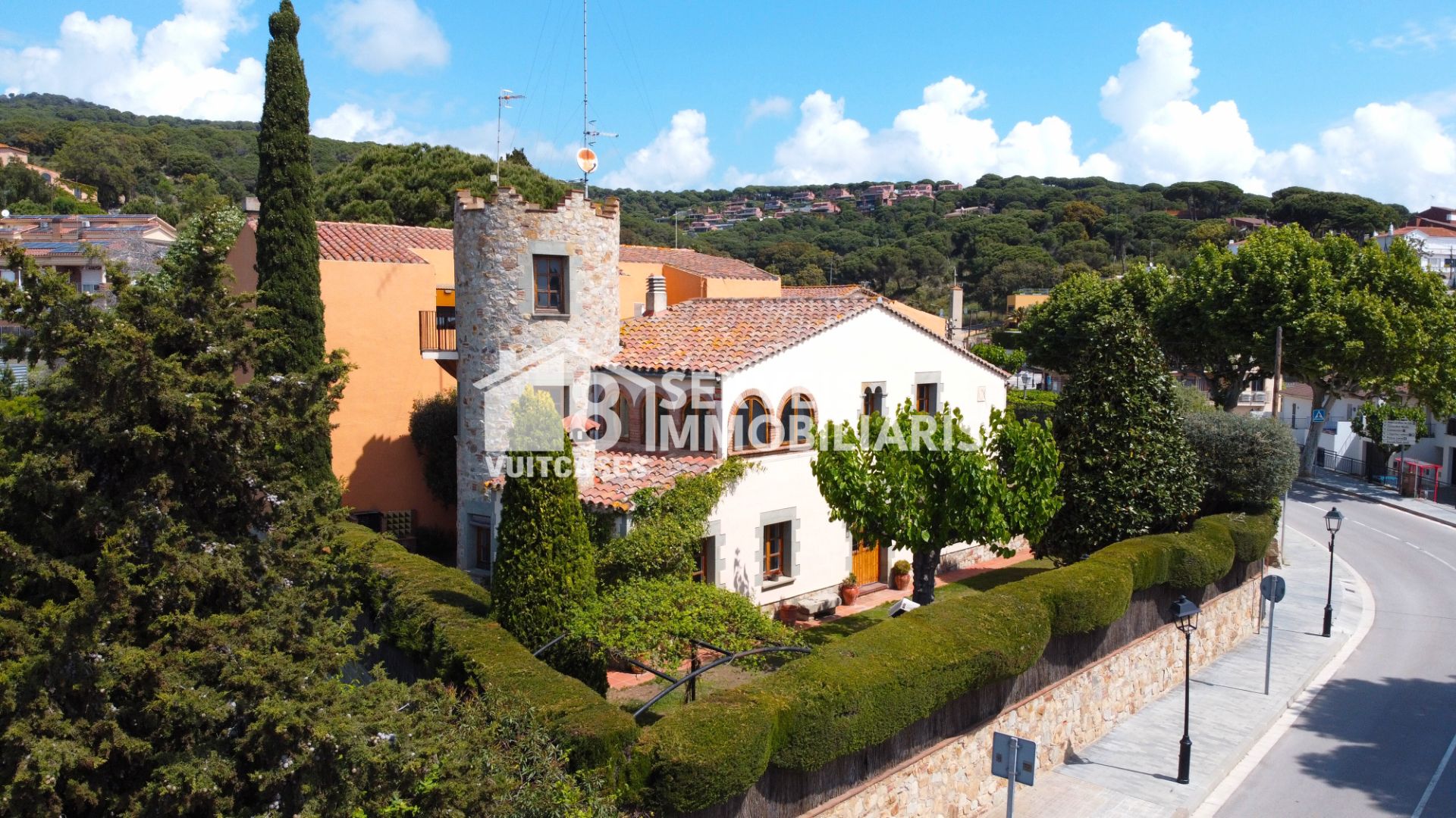 Vista exterior de Casa o xalet en venda en Sant Vicenç de Montalt amb Calefacció, Jardí privat i Terrassa