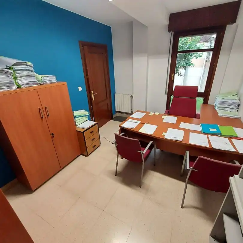 Büro zum Verkauf in Abadiño  mit Heizung und Möbliert