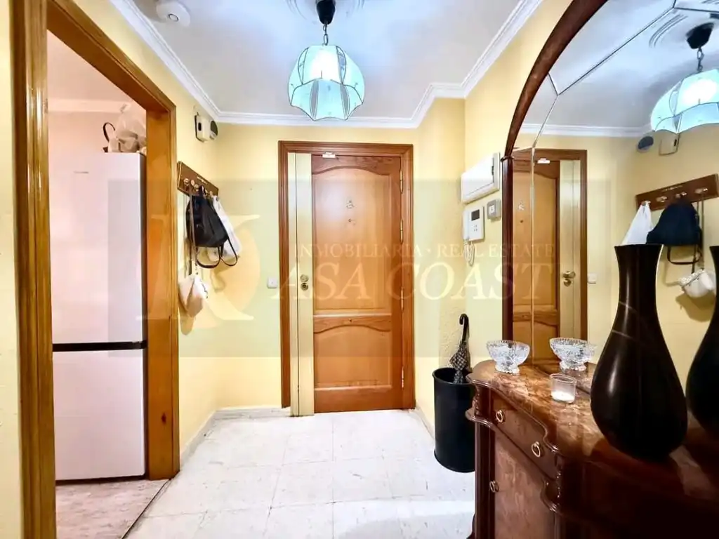 Flat for sale in Fuengirola  with Air Conditioner and Terrace