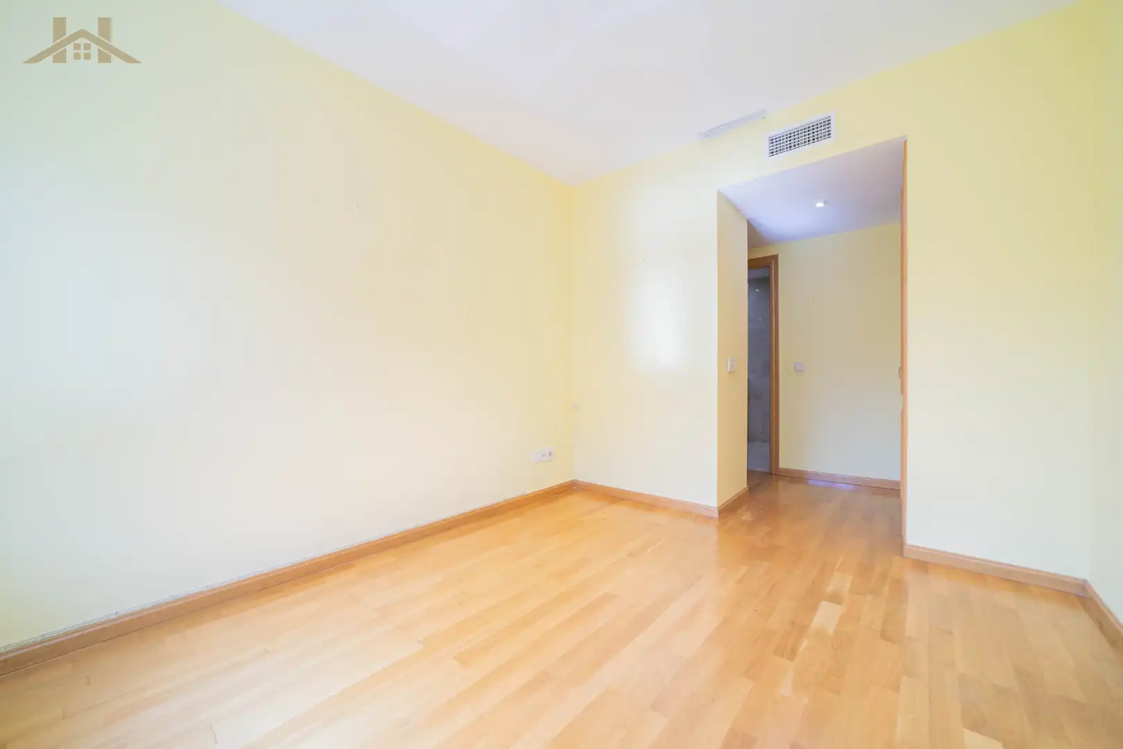 Schlafzimmer von Wohnung zum Verkauf in Madrid mit Klimaanlage, Heizung und Parkett