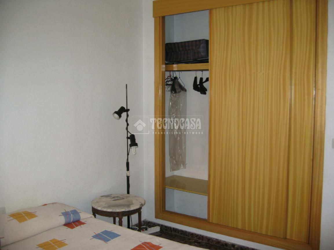 Bedroom of Flat for sale in  Madrid Capital