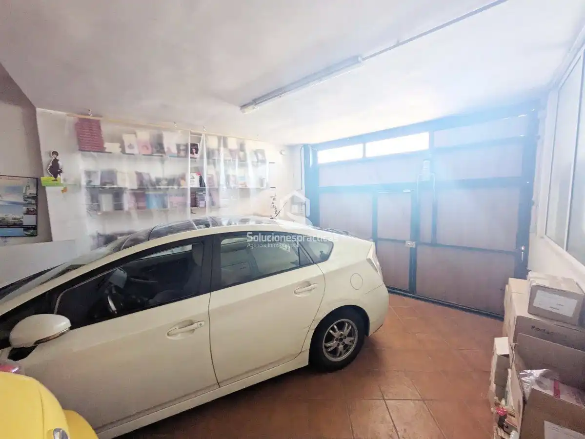 Aparcament de Casa o xalet en venda en Jaén amb Aire condicionat, Terrassa i Traster