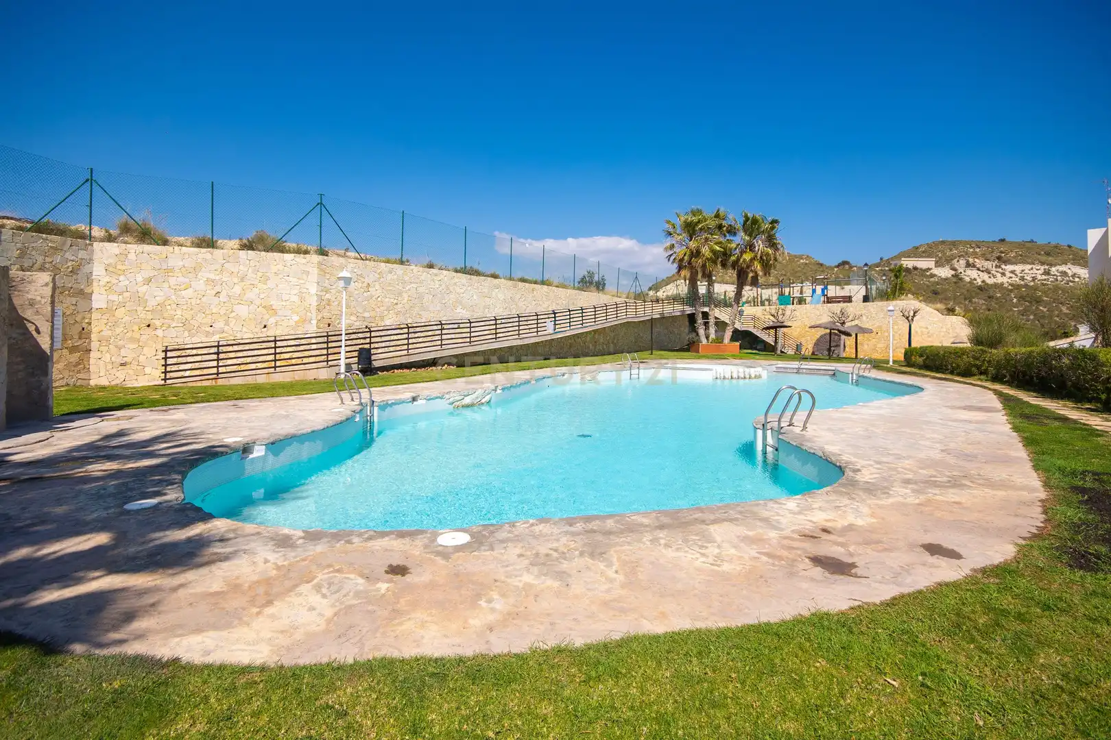 Piscina de Apartamento en venta en Mutxamel con Aire acondicionado, Trastero y Piscina