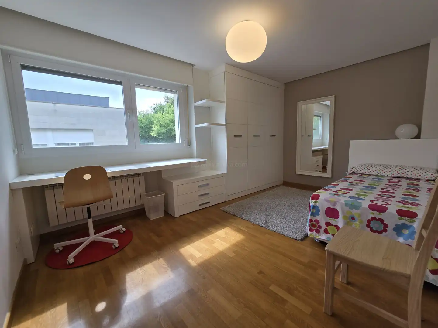 Bedroom of Flat for sale in  Logroño  with Air Conditioner, Heating and Storage room