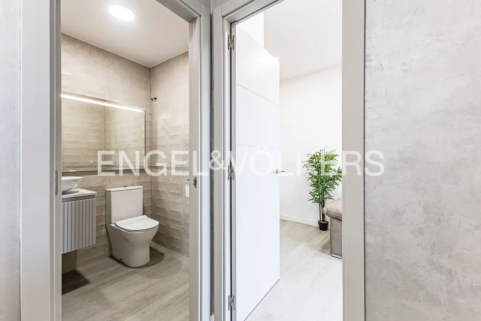 Bathroom of Houses for sale in Vallirana  with Heating and Private garden
