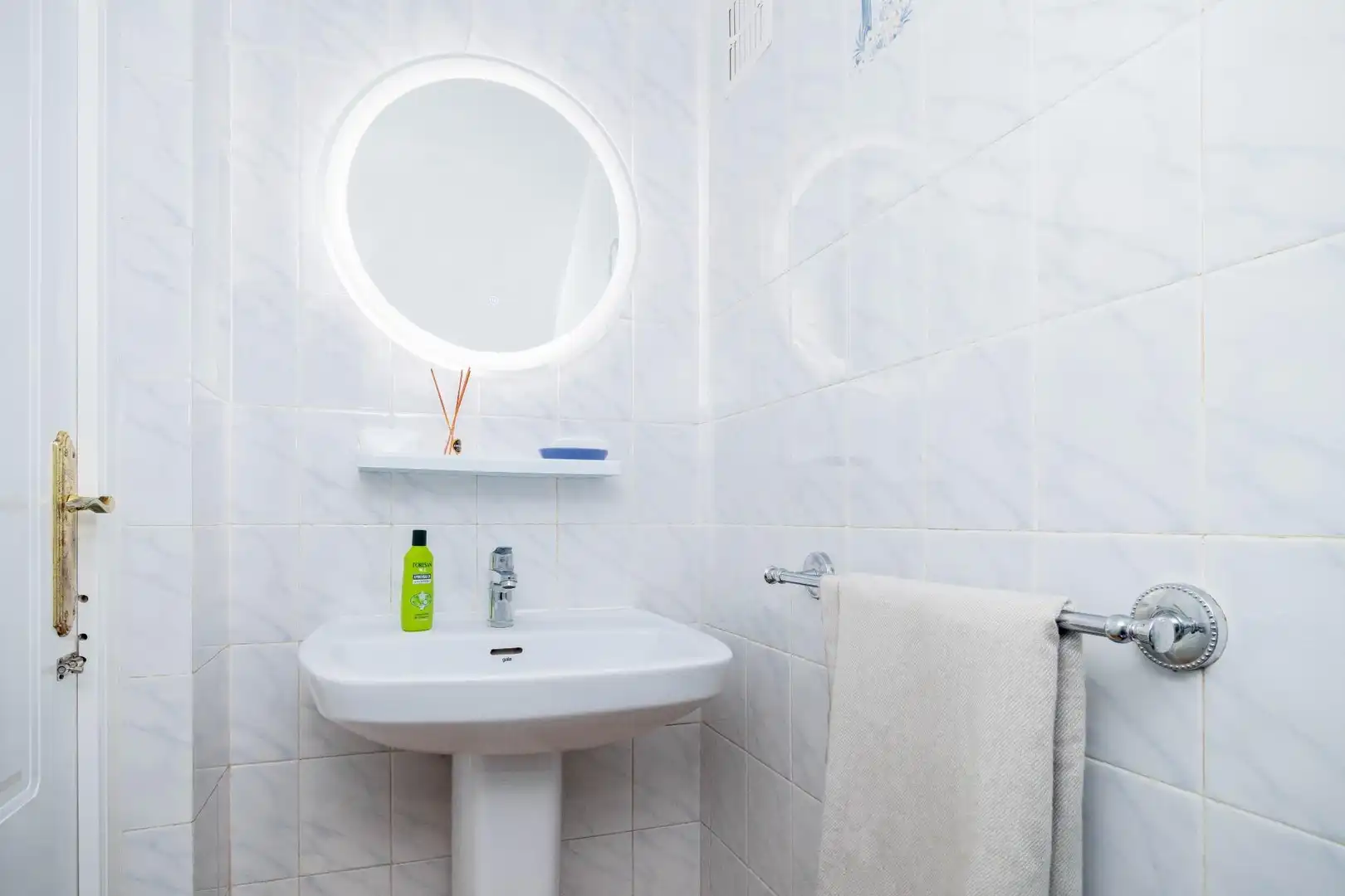 Bathroom of Houses for sale in Orihuela  with Air Conditioner and Terrace