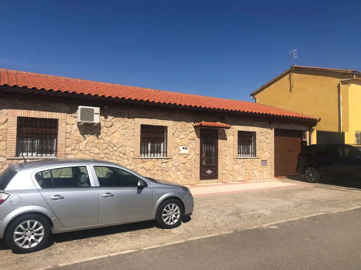Exterior view of Houses for sale in Plasencia  with Private garden, Swimming Pool and Furnished