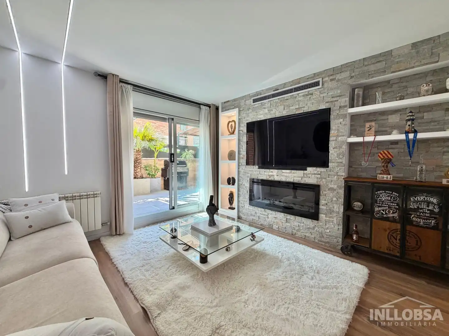 Sala de estar de Piso en venta en Manresa con Calefacción, Parquet y Terraza