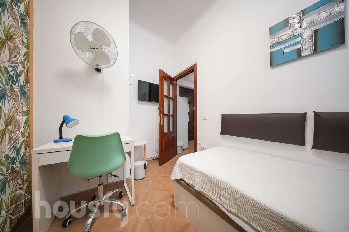 Flat with lift for sale in Calle Rey Francisco ., imagen 4