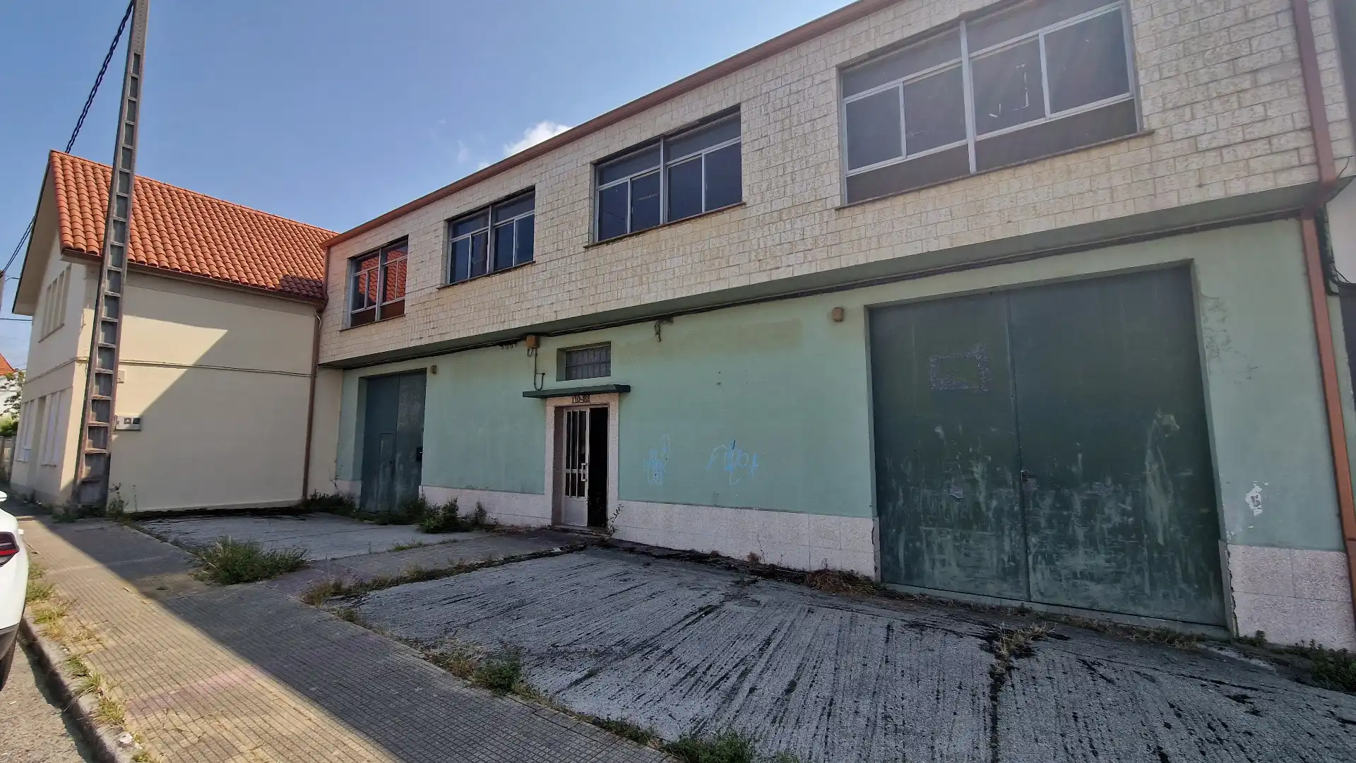 Vista exterior de Casa adosada en venda en Narón