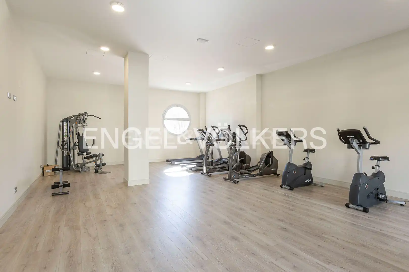 Piso en venta en Madrid con Aire acondicionado, Calefacción y Piscina