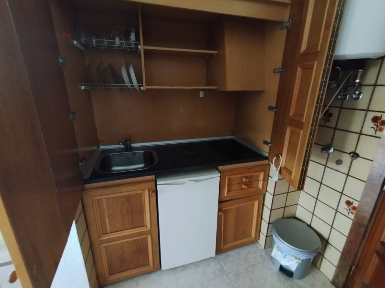 Cuina de Estudi en venda en  Granada Capital amb Moblat i Balcó