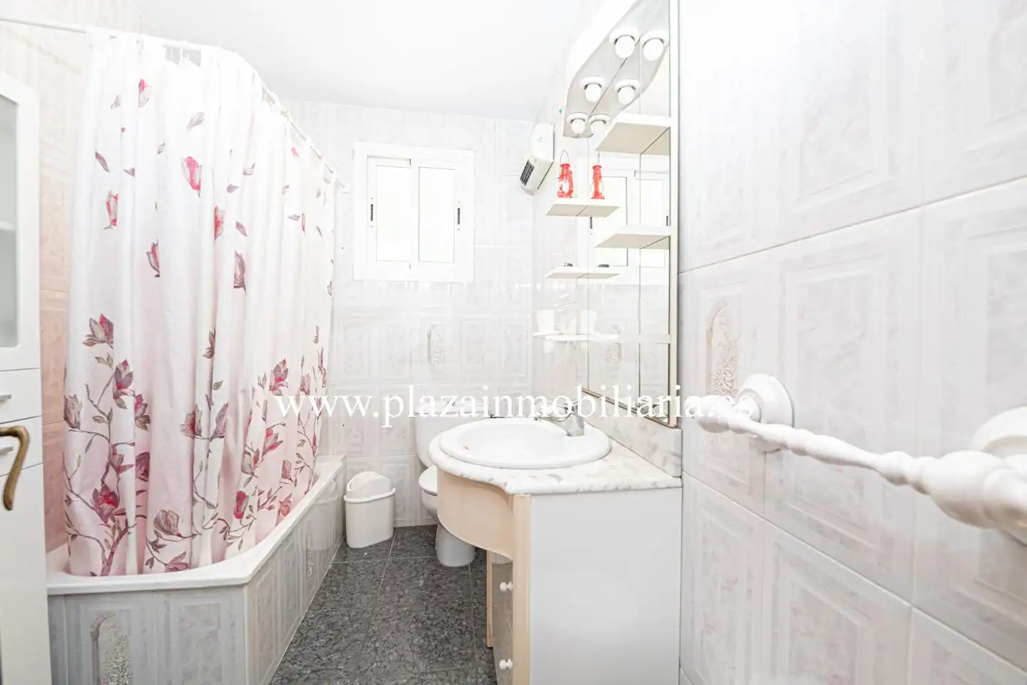 Bathroom of Houses for sale in Lucena  with Air Conditioner and Terrace