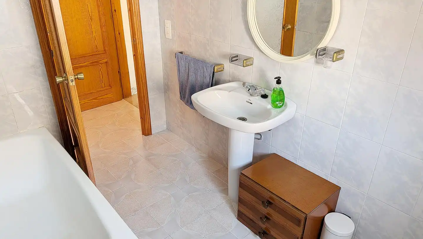 Bathroom of Houses for sale in Ulldecona  with Terrace, Furnished and Balcony
