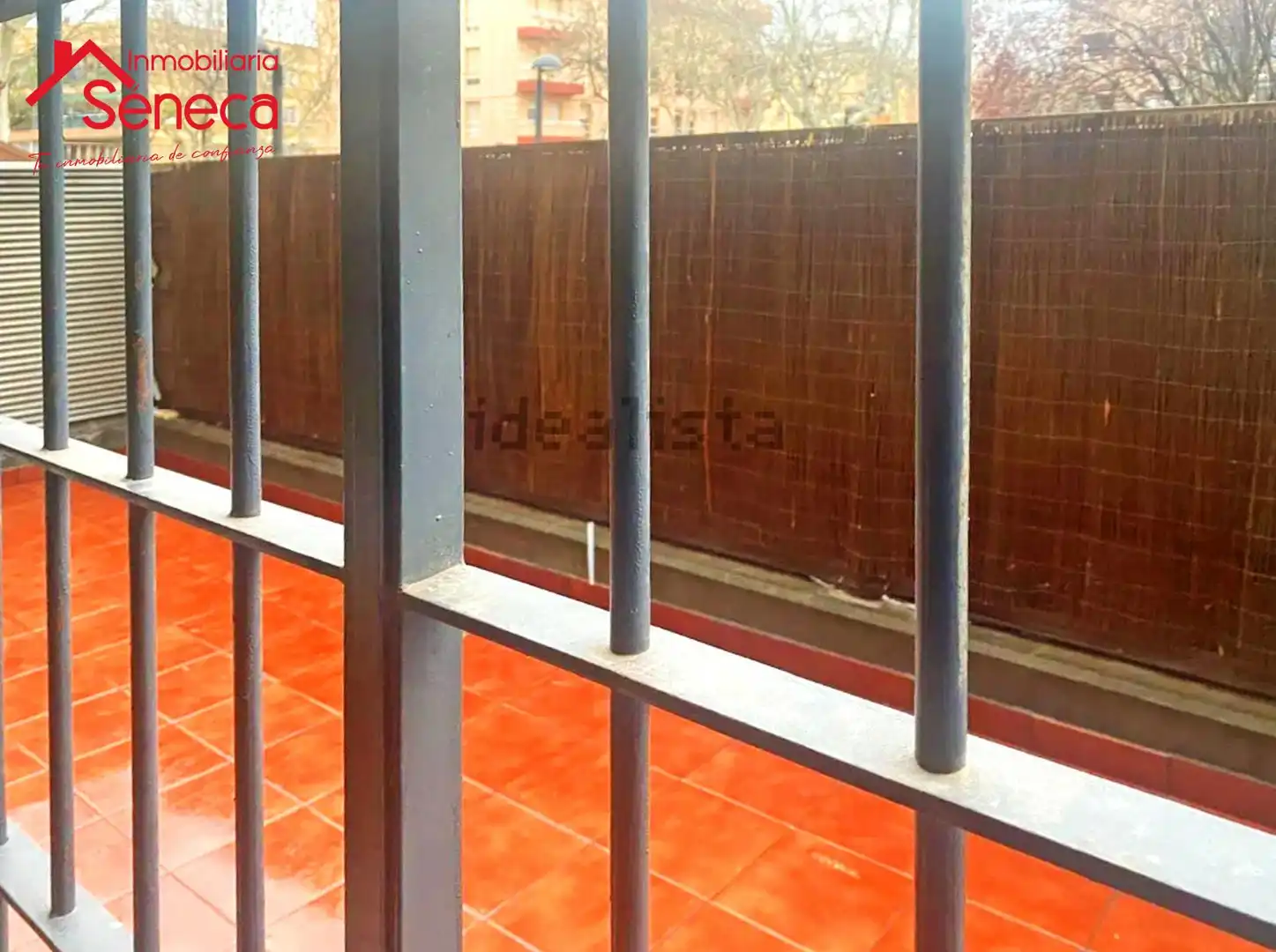 Außenansicht von Wohnung zum Verkauf in Córdoba mit Klimaanlage, Heizung und Terrasse