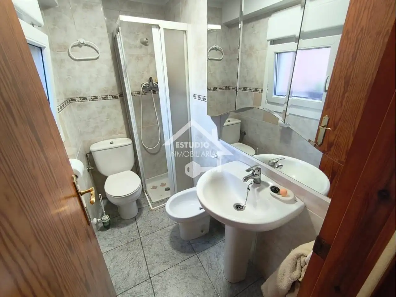 Bathroom of Houses for sale in Alesanco  with Heating, Private garden and Furnished
