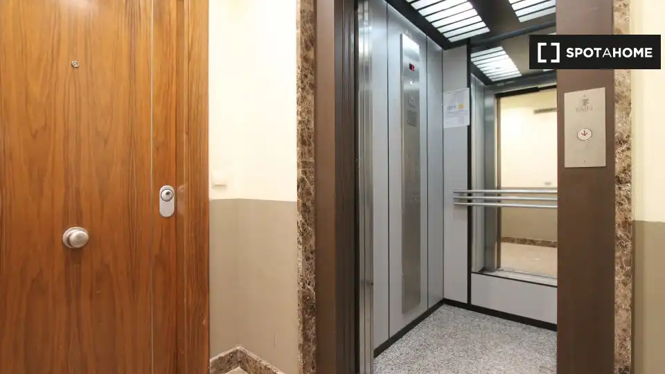 Flat for rent in Adelfas