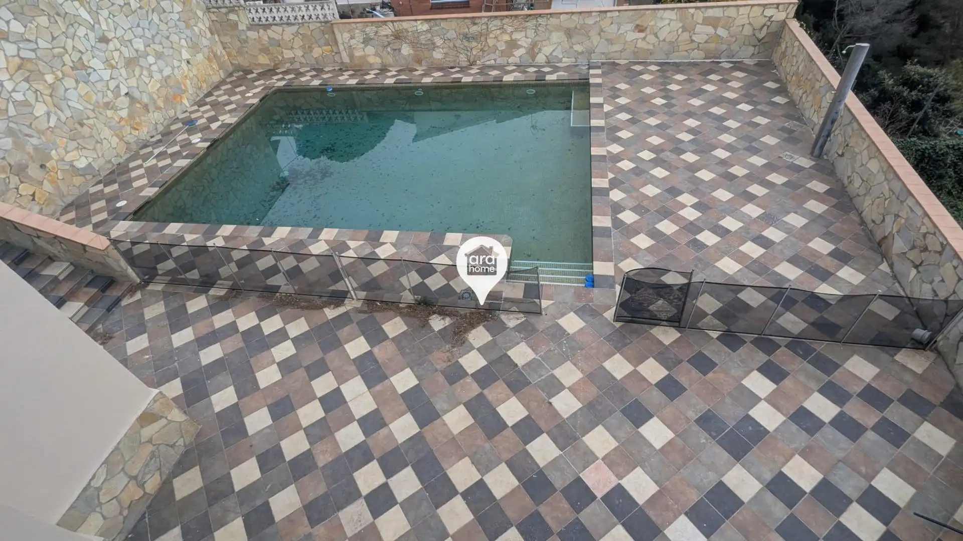 Houses for sale in Calle VINYES, Sant Cebrià de Vallalta