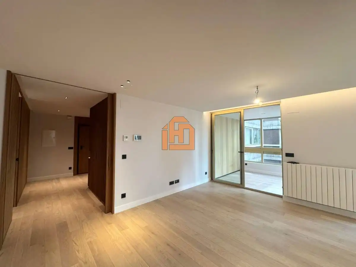 Appartamento con ascensore in vendita a Calle Padre Isla, imagen 4