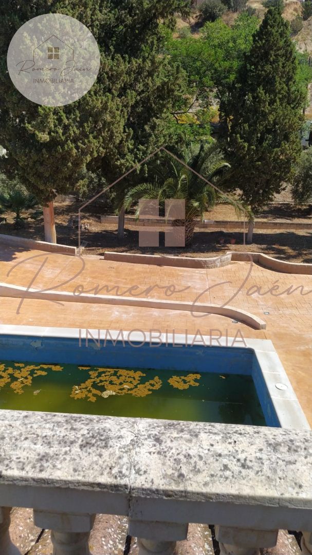 Swimming pool of House or chalet for sale in  Jaén Capital  with Air Conditioner, Heating and Private garden