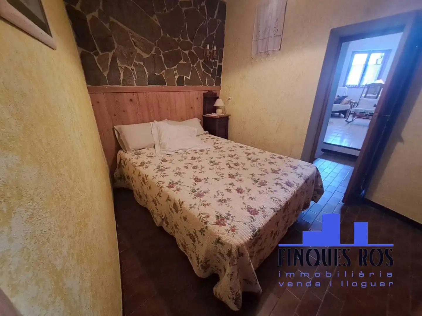 Casa adosada en venta en Traiguera con Terraza, Trastero y Amueblado