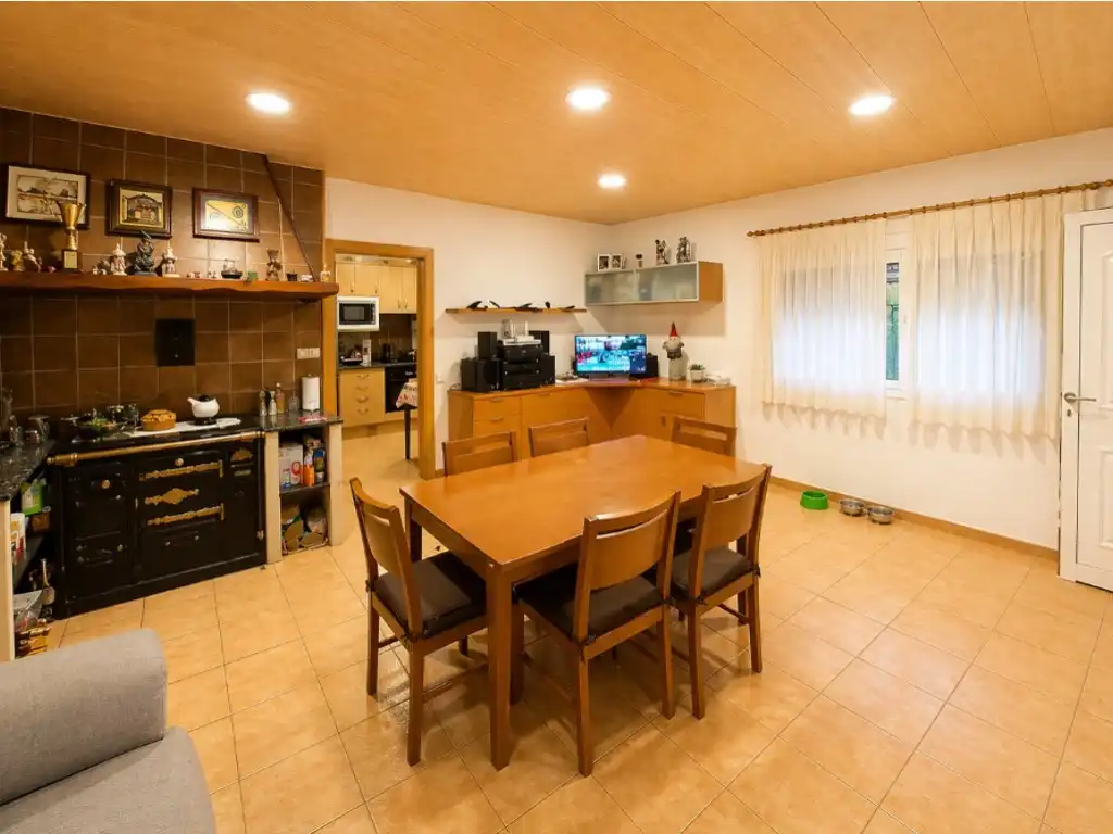 Kitchen of Houses for sale in Torrelles de Foix  with Oven