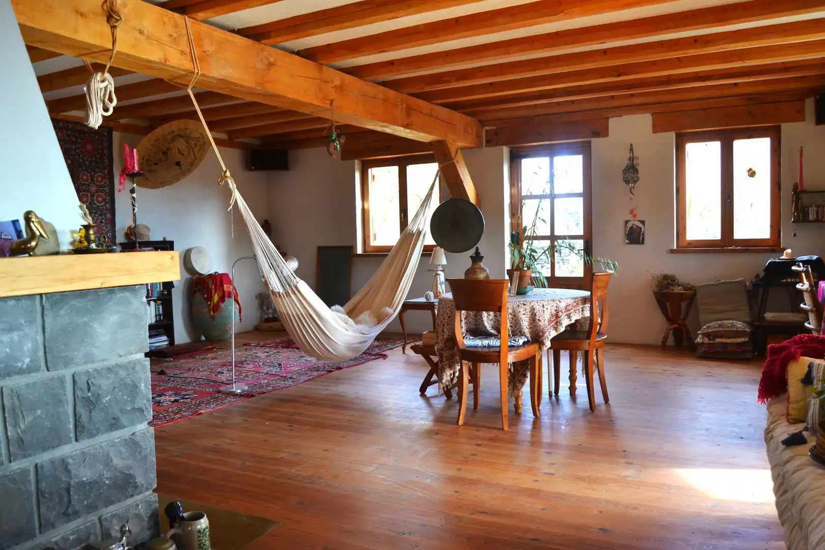 Wohnzimmer von Haus oder Chalet zum Verkauf in Aisa mit Heizung und Privatgarten