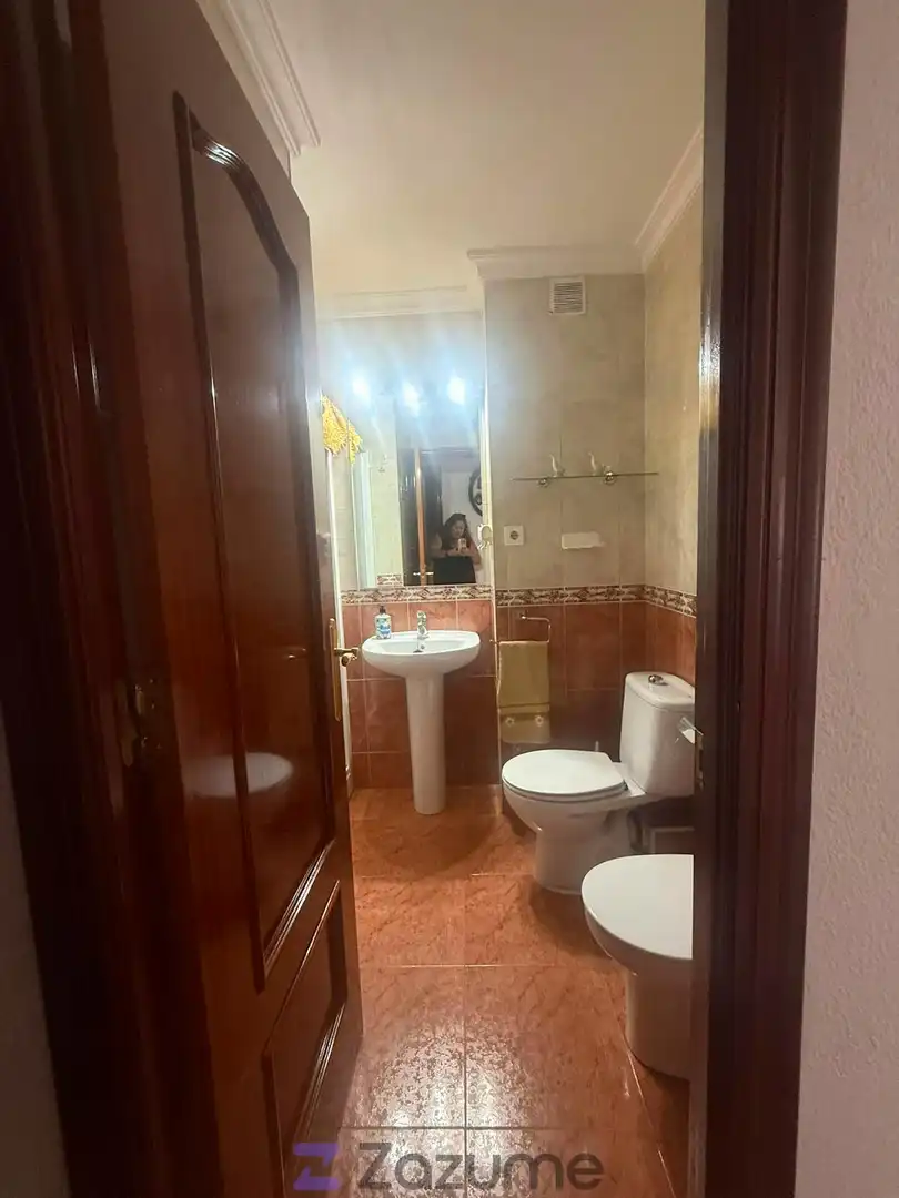 Badezimmer von Wohnung zur Miete in Huelva mit Klimaanlage, Möbliert und Ofen