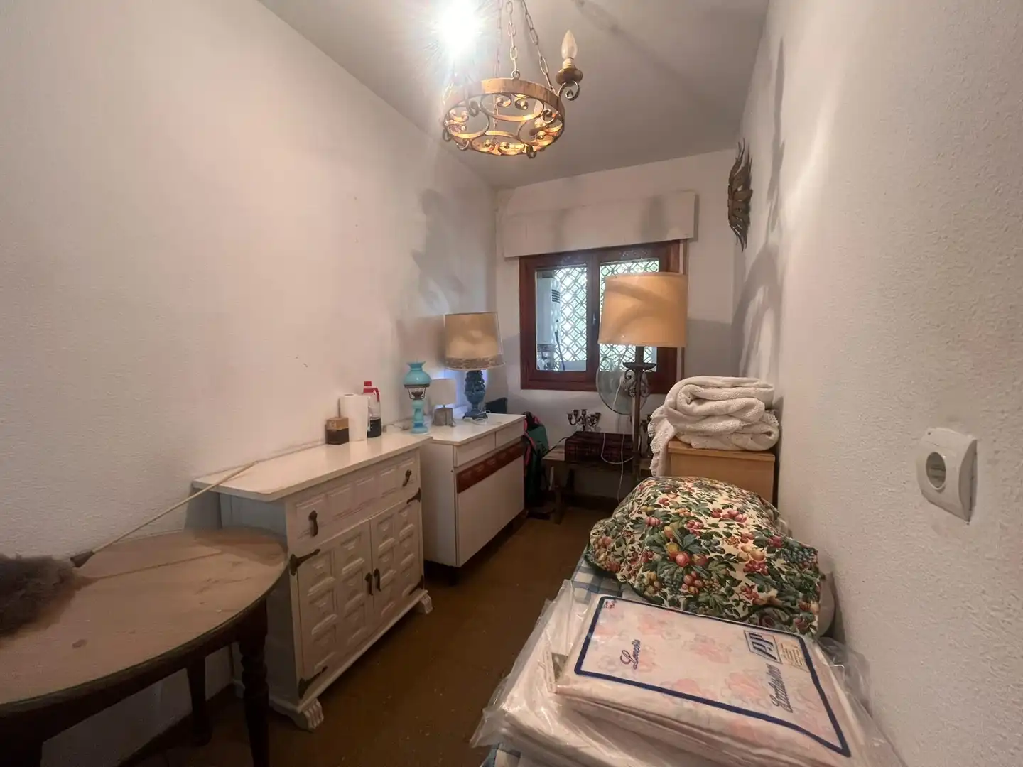 Habitación de Apartamento en venta en Marbella con Calefacción, Terraza y Balcón