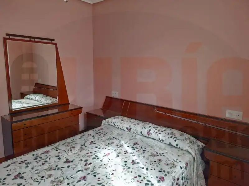 Habitación de Piso de alquiler en Oviedo  con Calefacción, Amueblado y Lavadora