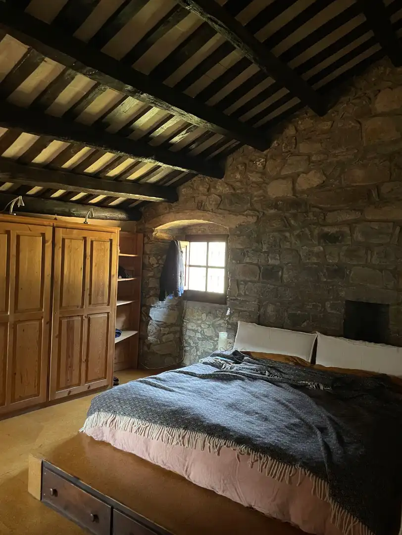 Schlafzimmer von Country house zur Miete in Girona mit Heizung, Privatgarten und Schwimmbad