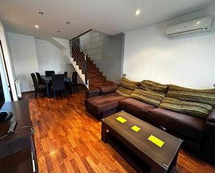 Living room of Duplex for sale in  Lleida Capital  with Air Conditioner, Heating and Parquet flooring