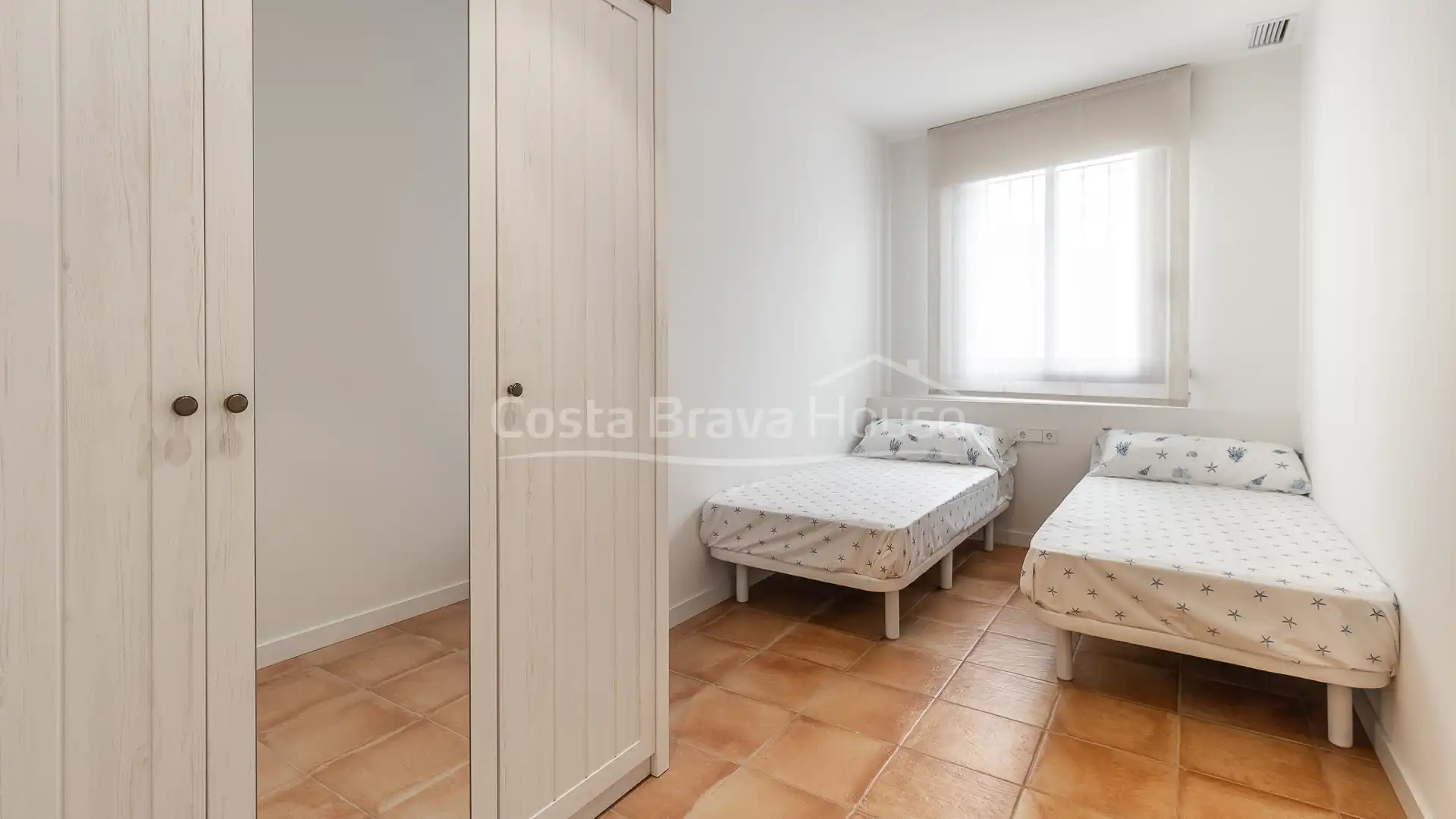 Apartments for sale in Begur  with Air Conditioner, Heating and Furnished