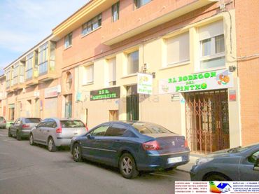 Local comercial en venda a Calle Alalpardo 3A