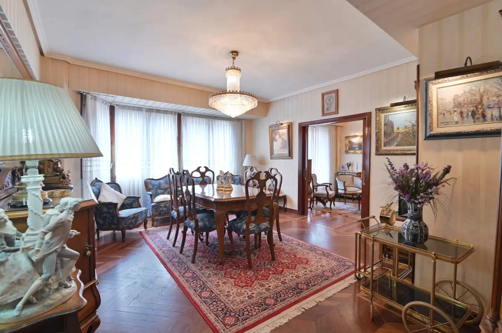 Comedor de Piso en venta en Bilbao  con Calefacción y Balcón