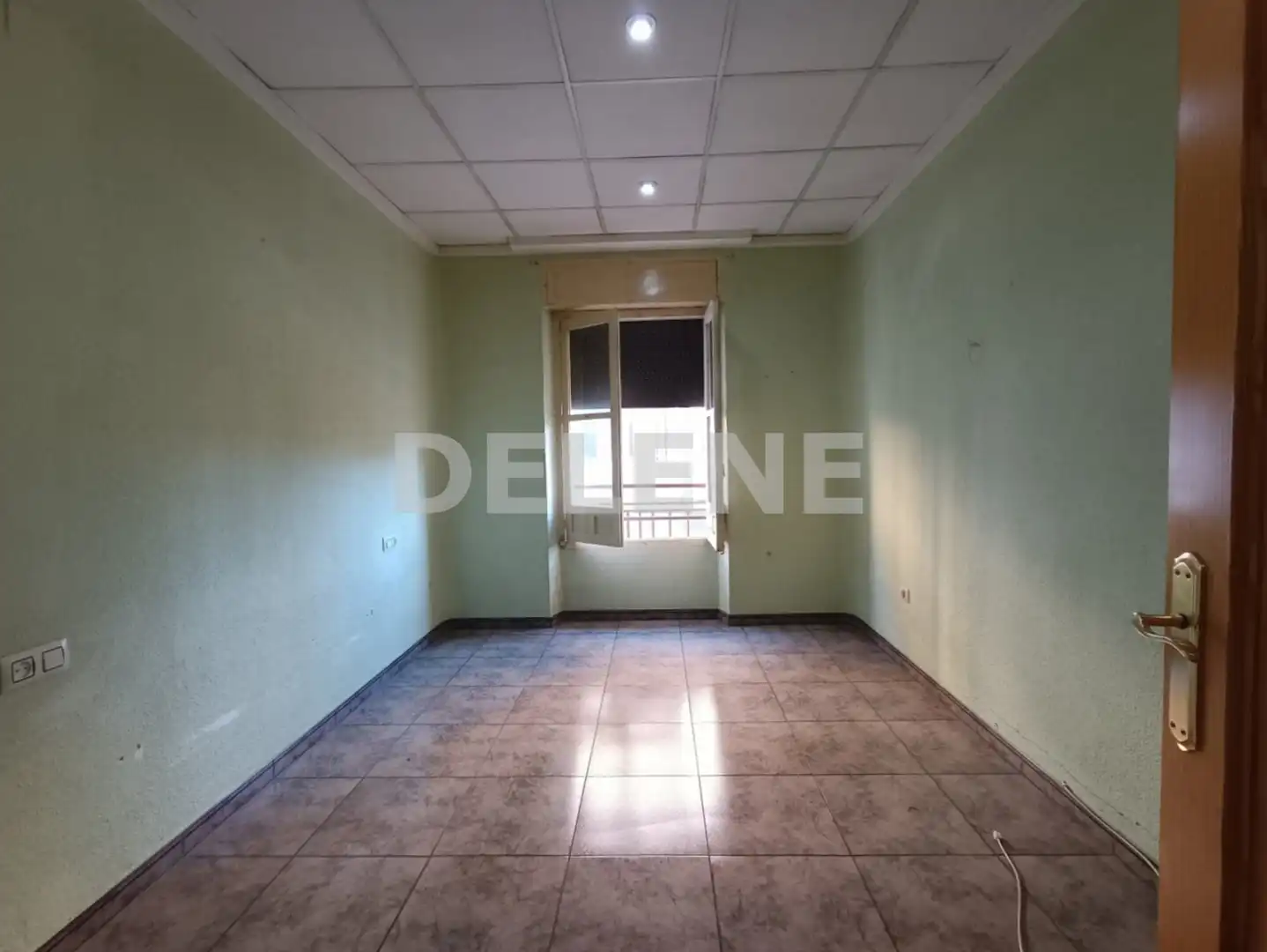 Casa aparellada amb terrassa en venda a Hellín, imagen 18