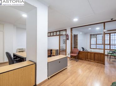 Bureau avec ascenseur à vendre à Calle Acera del Darro