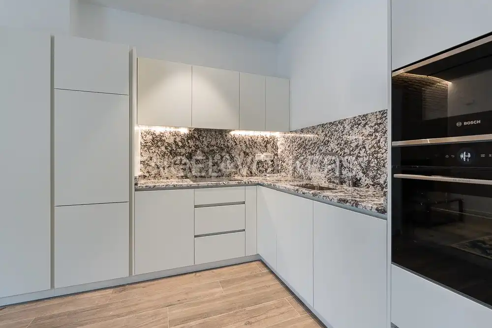 Cuina de Apartament en venda en Valencia amb Aire condicionat, Calefacció i Terrassa