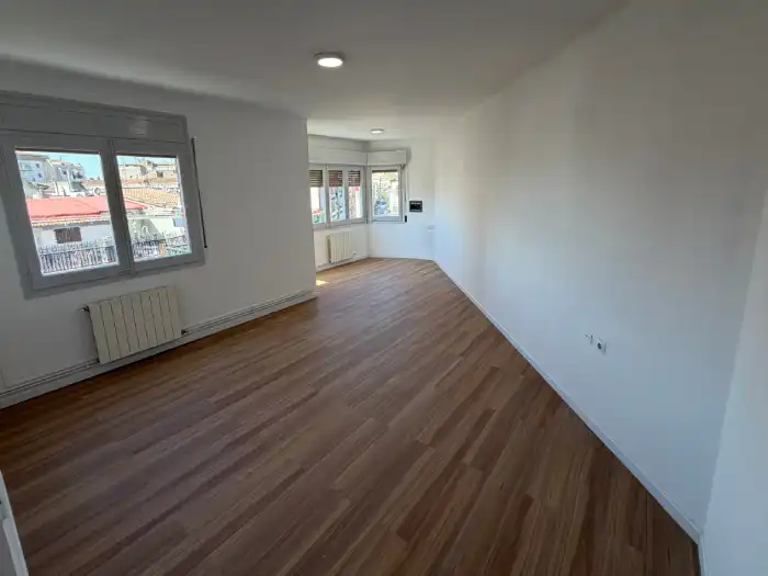 Sala de estar de Piso en venta en Balaguer con Calefacción, Parquet y Trastero