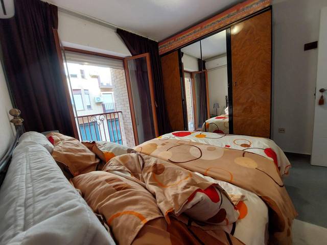 Piso en Alquiler en Calle MONSEÑOR ROMERO en Altozano - Conde Lumiares