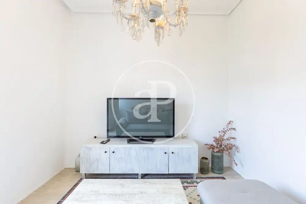 Living room of Flat for rent in Valencia  with Air Conditioner, Heating and Furnished